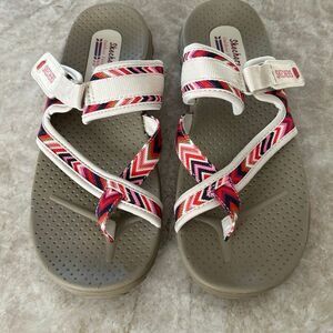 SKECHERS Reggae Sandals Size 10